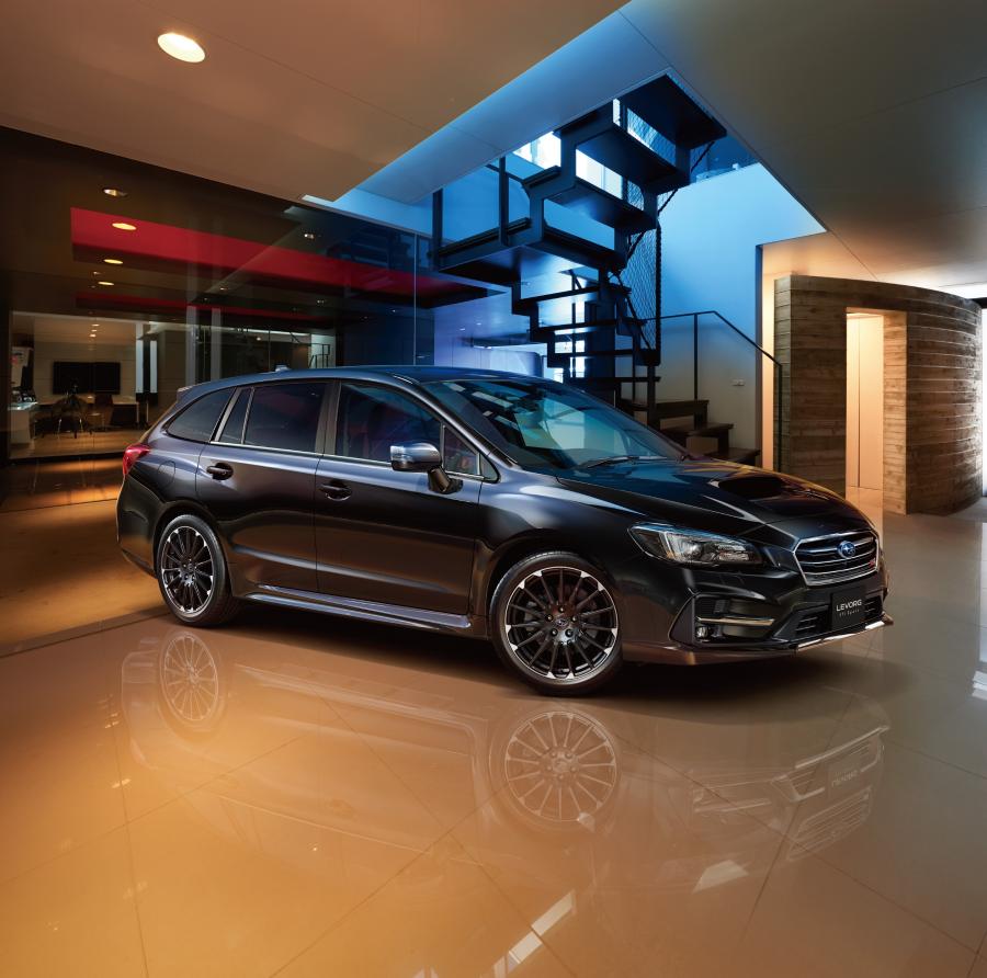  Subaru Levorg STI Sport 2017 года  (фото 9 из 16)